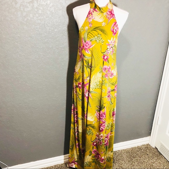 Blooms In the City Dresses & Skirts - Blooms in the City Hawaiian Maxi Size Medium